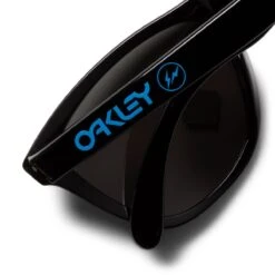 Oakley X FRAGMENT DESIGN FROGSKINS -Clothing Shop OakleyXFRAGMENTDESIGNFROGSKINSFRAGMENTBLUEWPRIZMGREYOS0OO9245 5