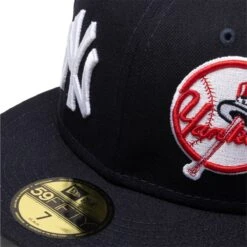 NEW ERA YANKEES 59FIFTY PATCH PRIDE -Clothing Shop neweraYANKEES59FIFTYPATCHPRIDENAVY760138913 4